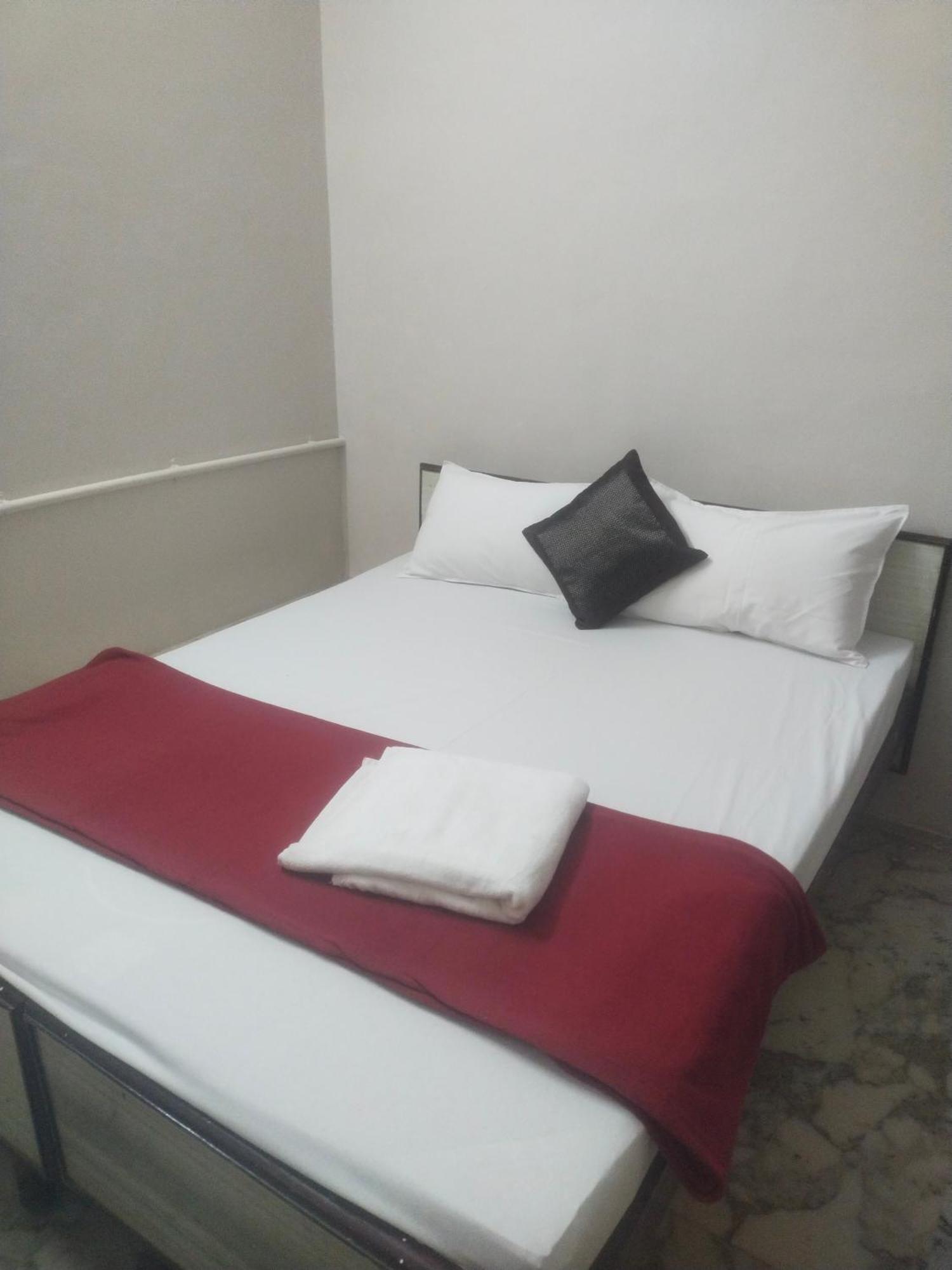Swamy Residency Ξενοδοχείο Vellore Δωμάτιο φωτογραφία